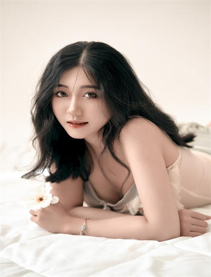 《温柔安静的女人们》现实意义探讨永恒的：社会影响与现实关联独特分析