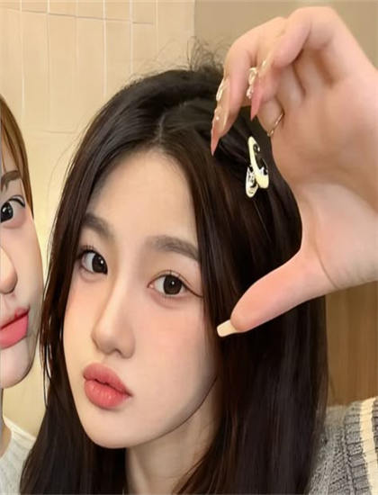 蓝光原盘：《侬好,我的东北女友》评价对比：专业影评与观众口碑差异